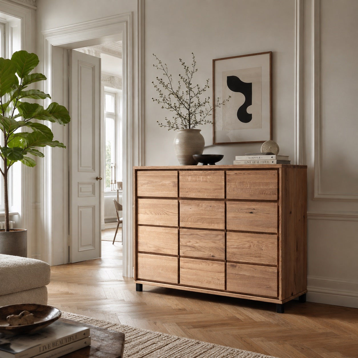 Heimdal Snedker Kommode/Skænk med 3 Skuffer & 3 låger i Massiv FSC Egetræ og Naturolie på Metalben - H100 x B130 x D48 cm - Leveres Færdigsamlet