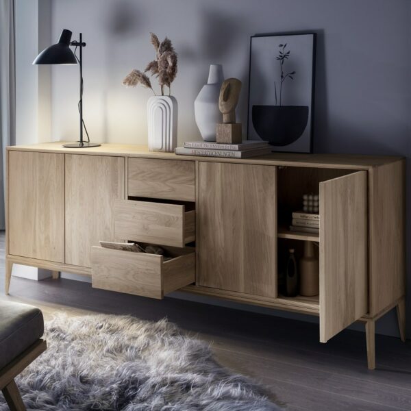 Heimdal Skænk med 3 Skuffer og 4 Låger i Massiv Egetræ fra Organic Sleep | Bianco Lys olie - Billede 3